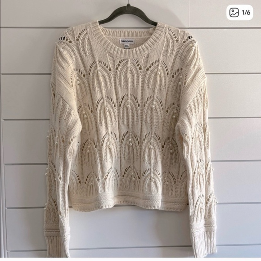 Vigoss Ivory Textured Knit Sweater‎ with Pearl Accents